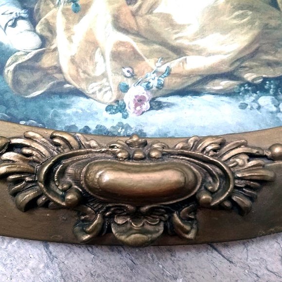 1970s Vintage Wood Oval Gilt Frame With Carved Accents - Picture 5 of 7